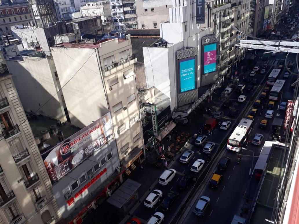 شقة 4 Ventanales Sobre La Avenida Corrientes بوينس آيرس المظهر الخارجي الصورة