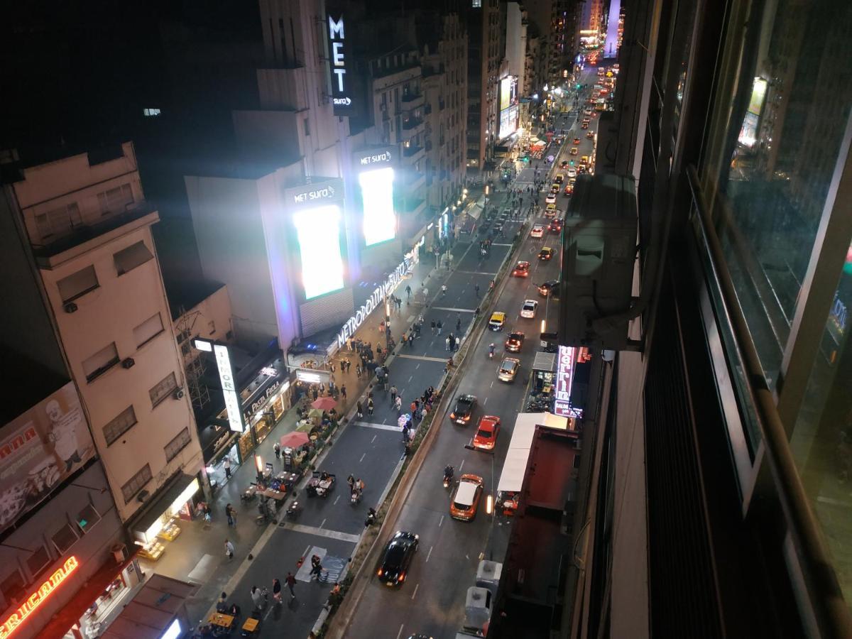 شقة 4 Ventanales Sobre La Avenida Corrientes بوينس آيرس المظهر الخارجي الصورة